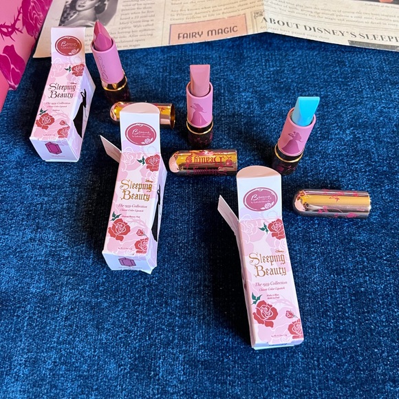 Disney Sleeping Beauty 1959 makeup & mirror collection from Besame. Sold Out! - Picture 13 of 15